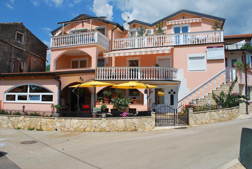 Apartments Maria Porec Exterior photo